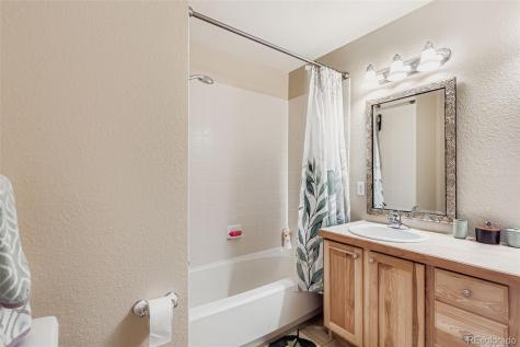 1009 Syracuse Court Denver CO 80230