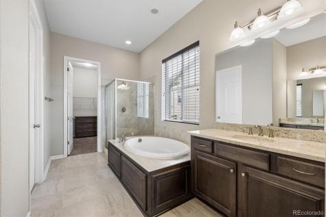 21157 E Layton Lane Aurora CO 80015