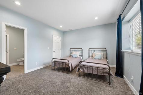 21157 E Layton Lane Aurora CO 80015