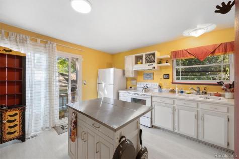 1909 Sumner Street Longmont CO 80501