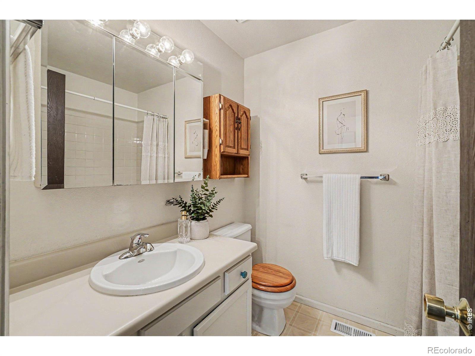 1713 Flemming Drive Longmont CO 80501