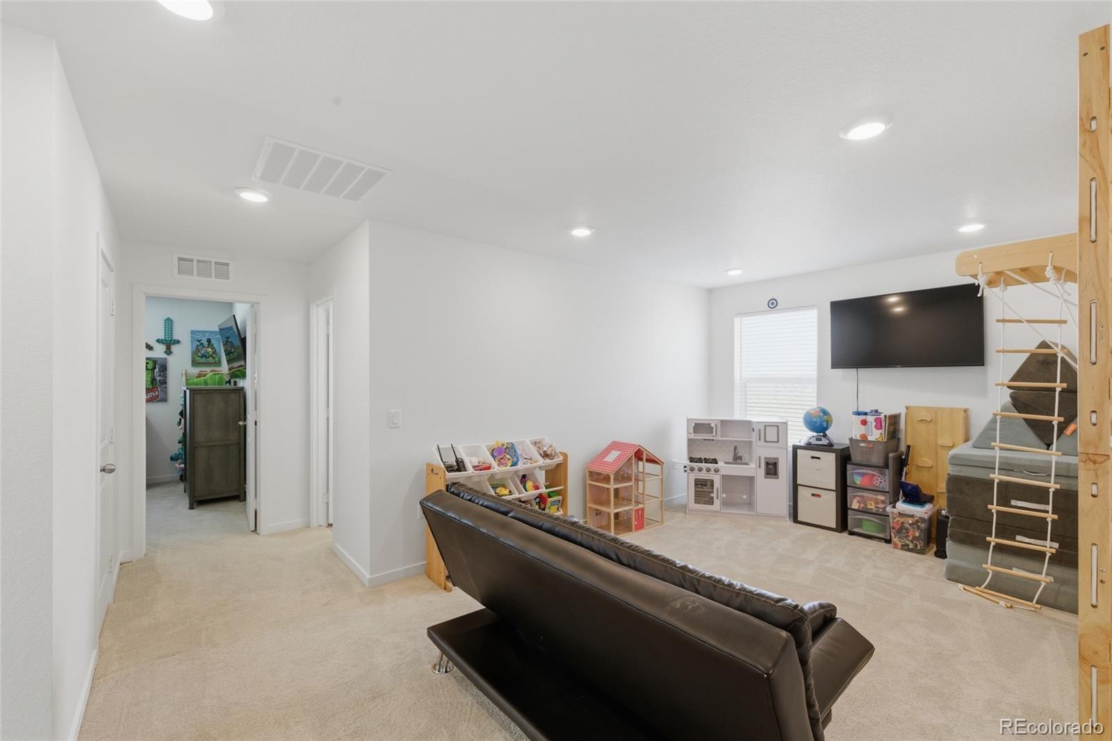 46538 Sunrise Court Bennett CO 80102