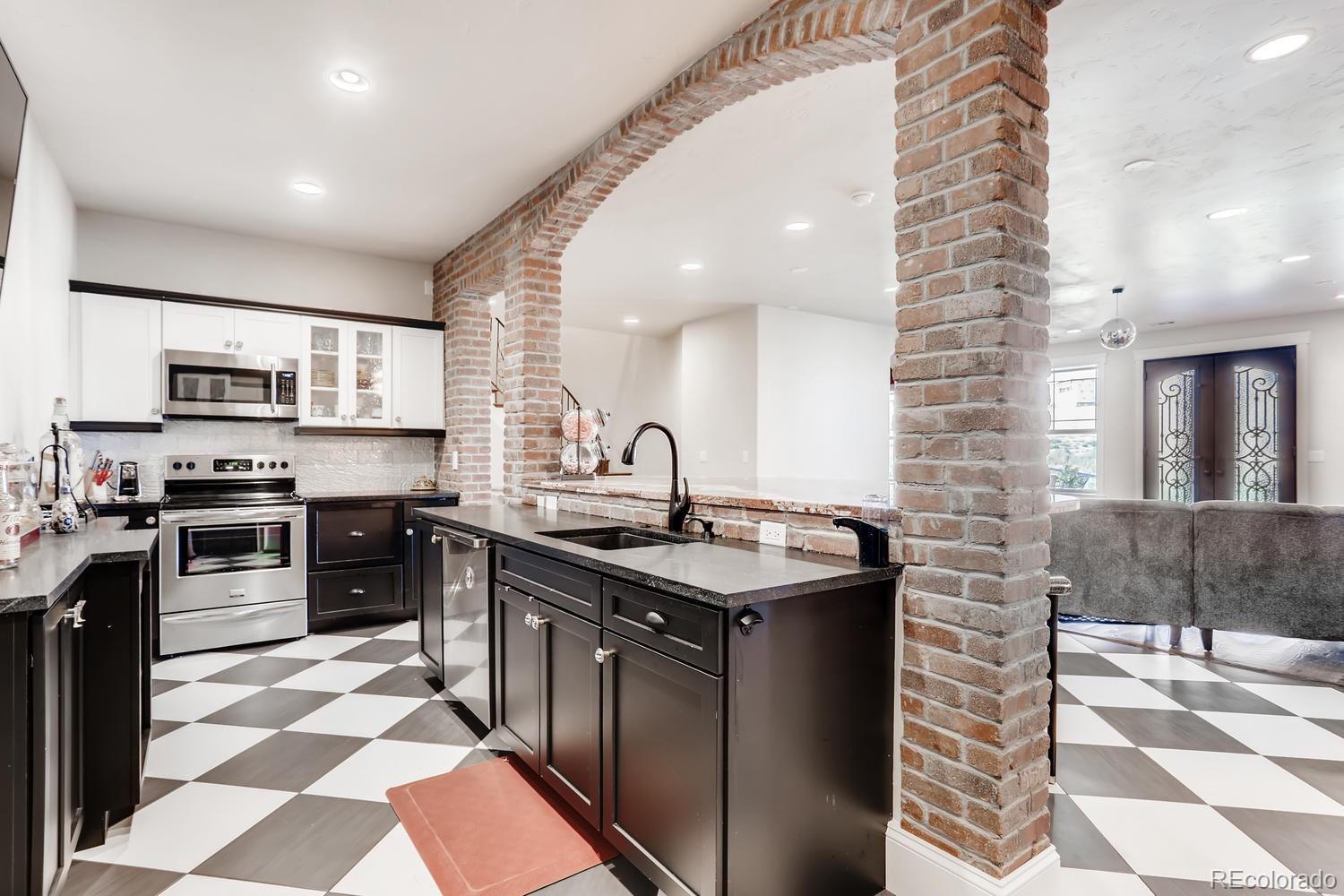 6963 S Espana Way Aurora CO 80016