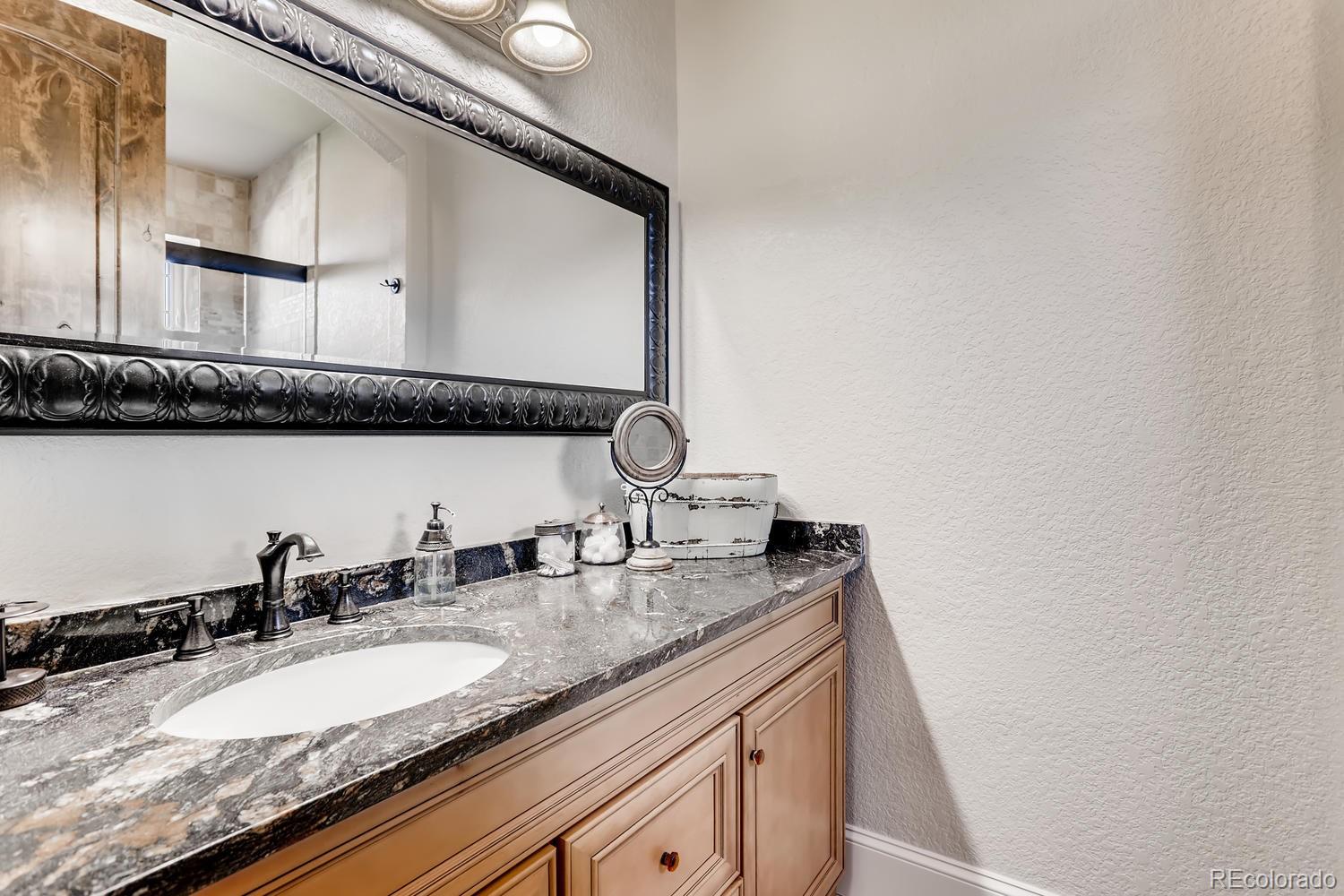 6963 S Espana Way Aurora CO 80016