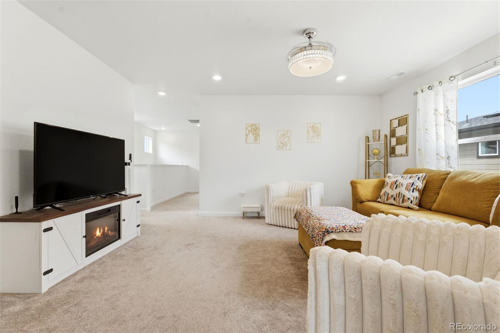 630 Aspen Avenue Bennett CO 80102