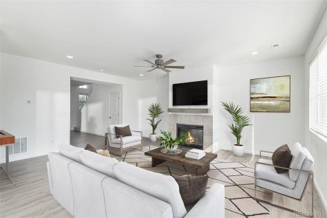 126 S Vandriver Way Aurora CO 80018