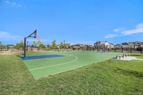 126 S Vandriver Way Aurora CO 80018