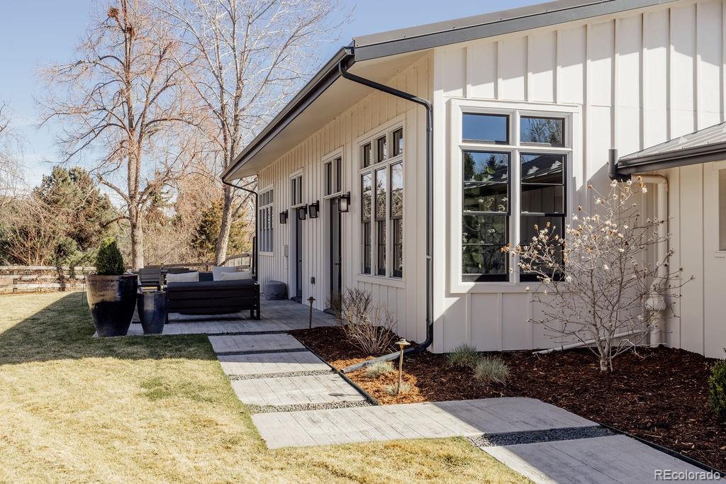 5151 W Wagon Trail Road Littleton CO 80123
