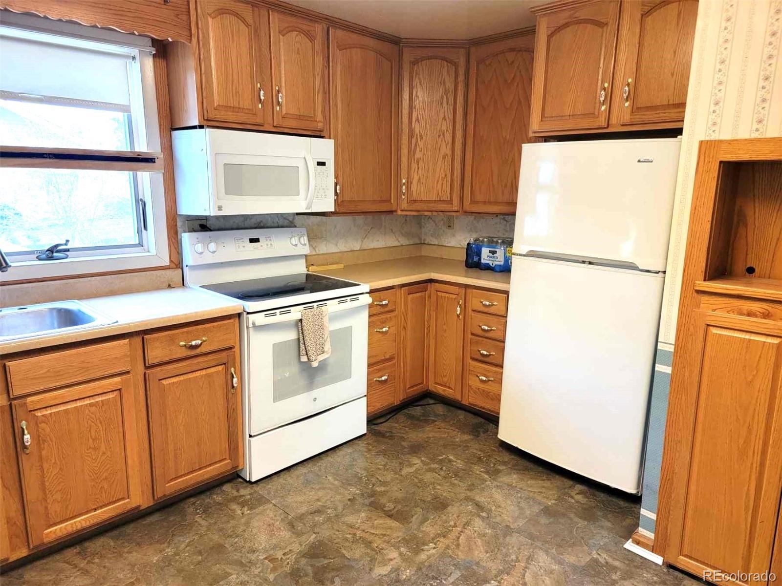 402 N Washington Avenue Fleming CO 80728