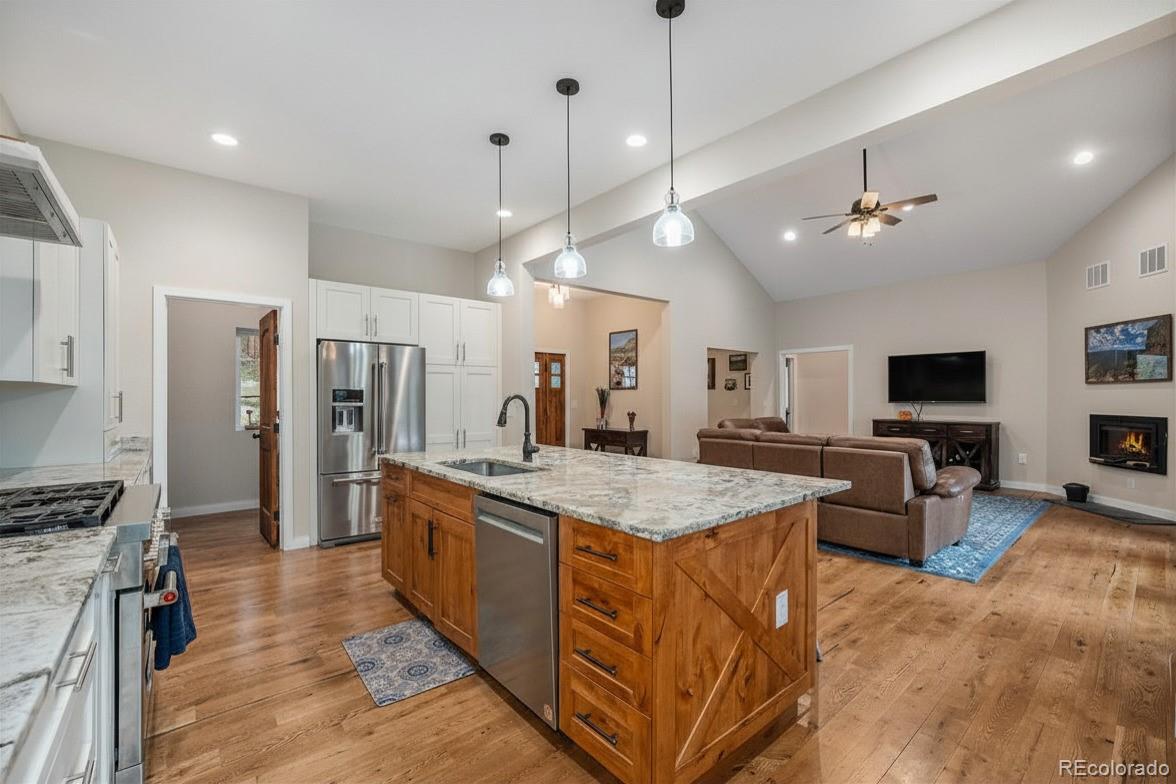 32 Oak Way Evergreen CO 80439