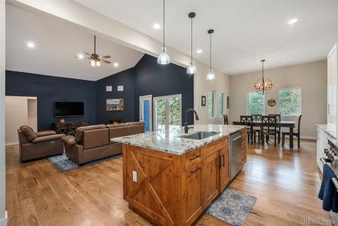 32 Oak Way Evergreen CO 80439