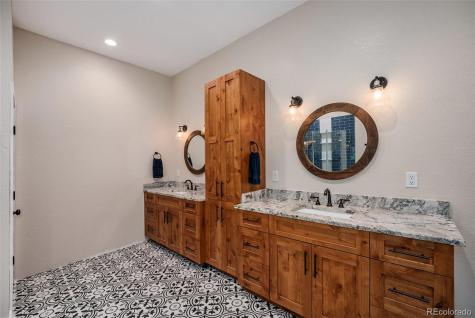 32 Oak Way Evergreen CO 80439