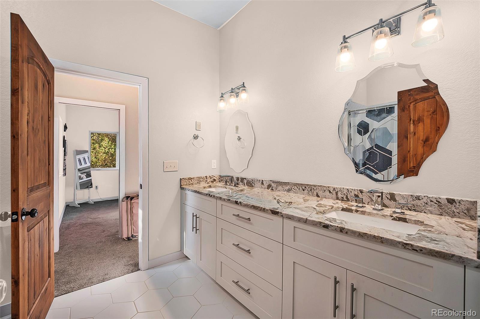 32 Oak Way Evergreen CO 80439