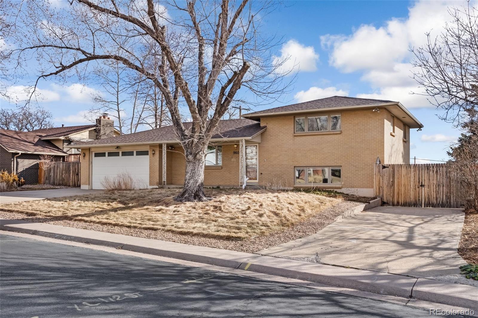 960 S Arbutus Street Lakewood CO 80228