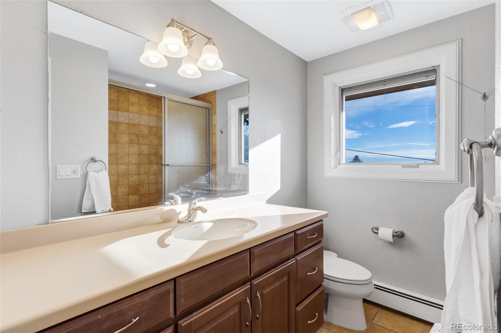 960 S Arbutus Street Lakewood CO 80228