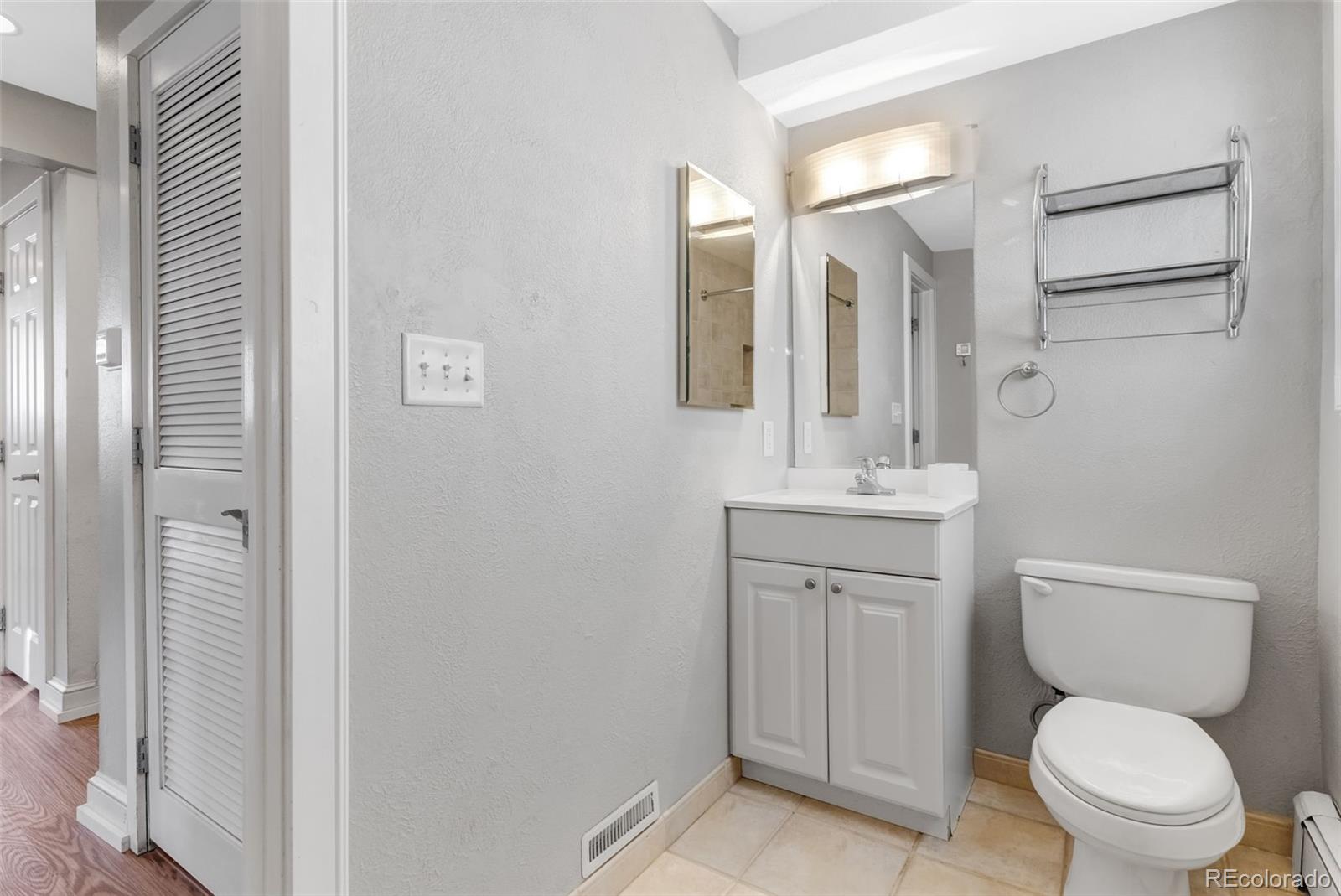 960 S Arbutus Street Lakewood CO 80228