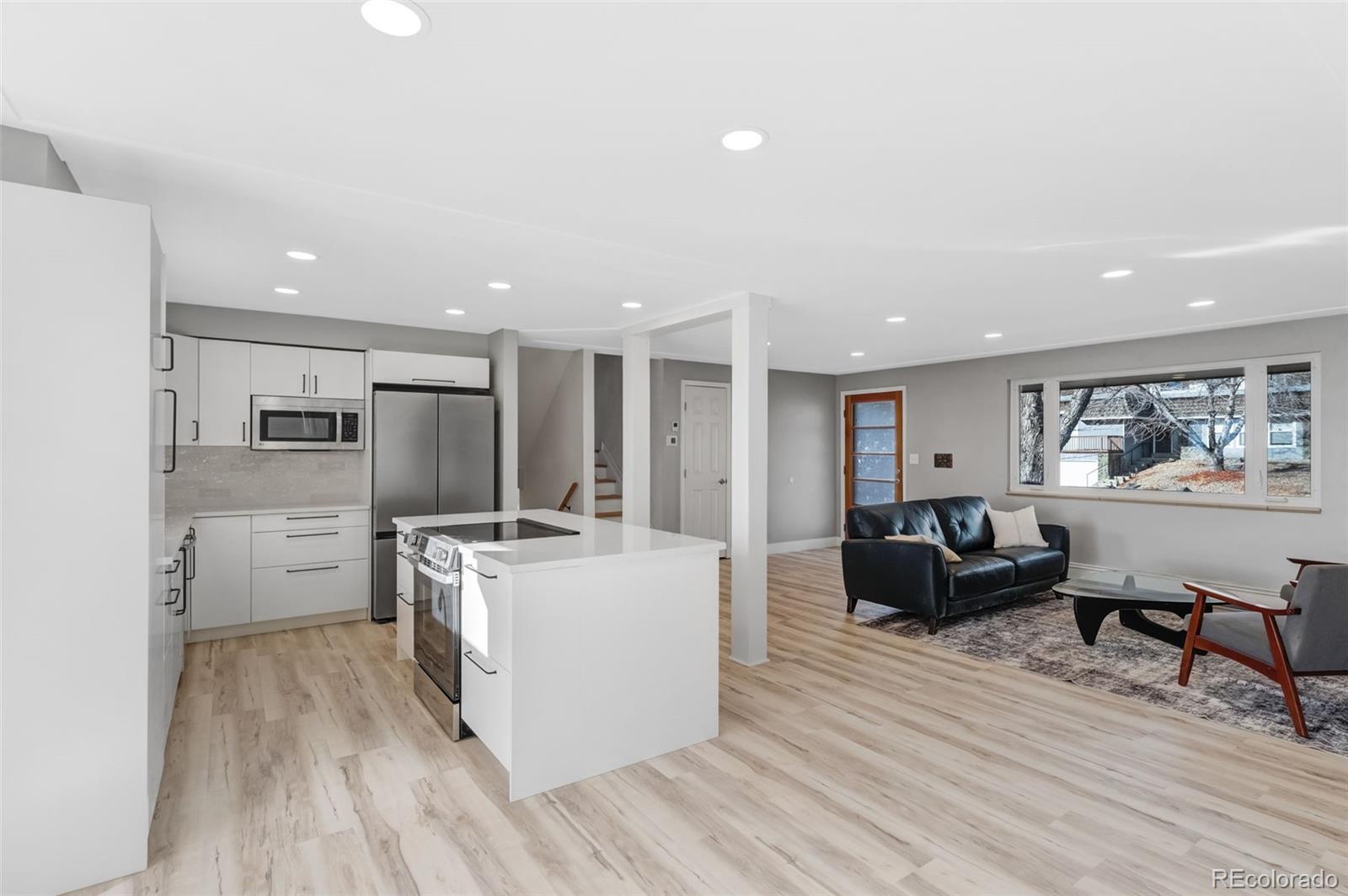 960 S Arbutus Street Lakewood CO 80228