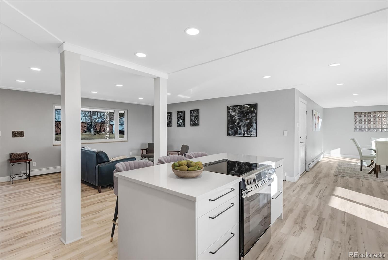 960 S Arbutus Street Lakewood CO 80228