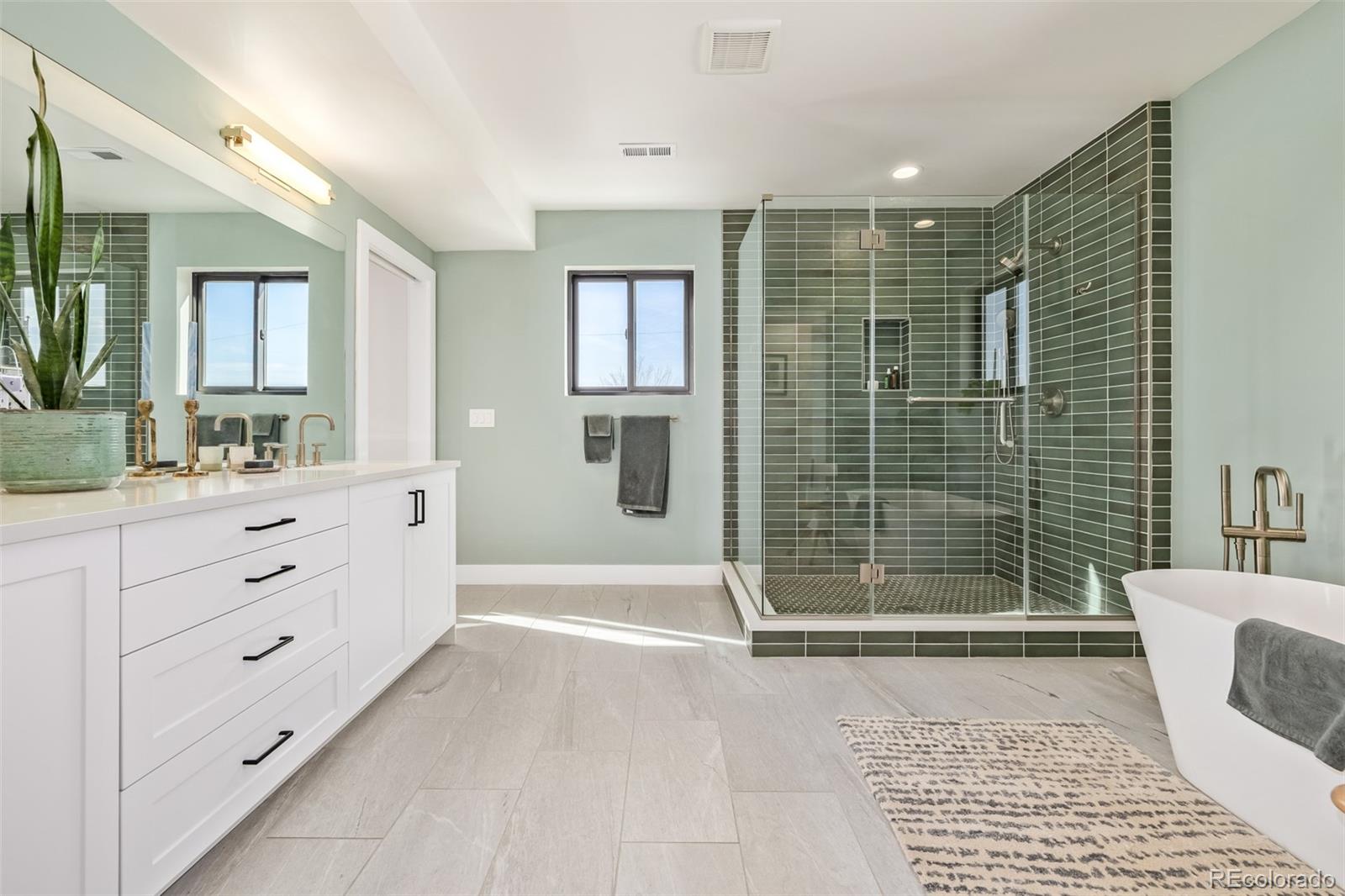 2955 N Fillmore Street Denver CO 80205