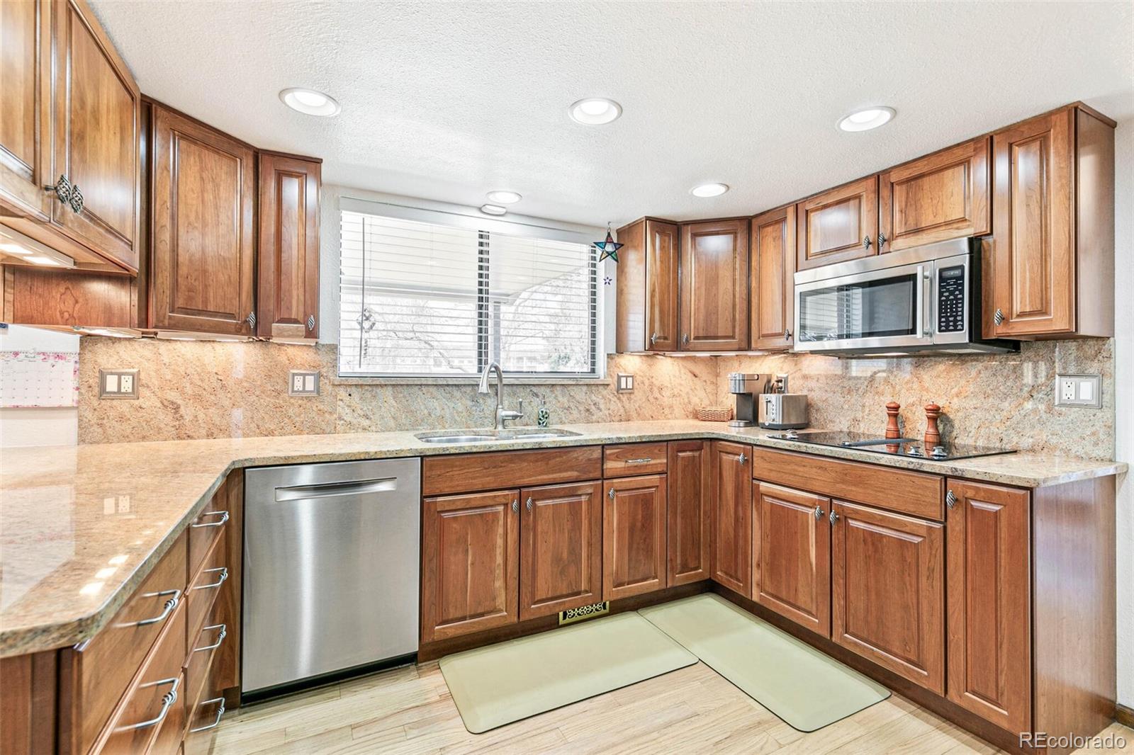 6131 W Pacific Circle Lakewood CO 80227