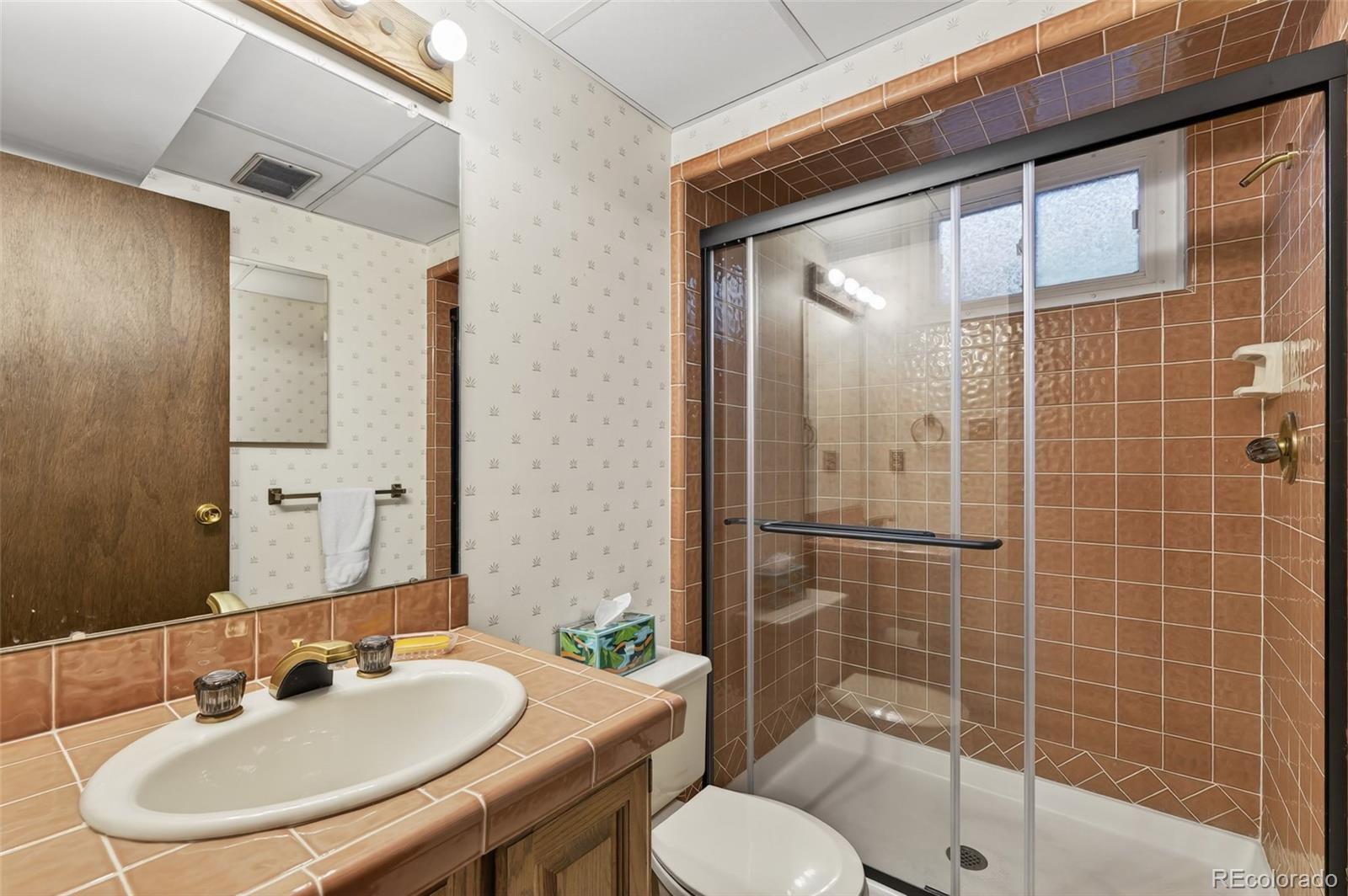 2555 Lewis Court Lakewood CO 80215