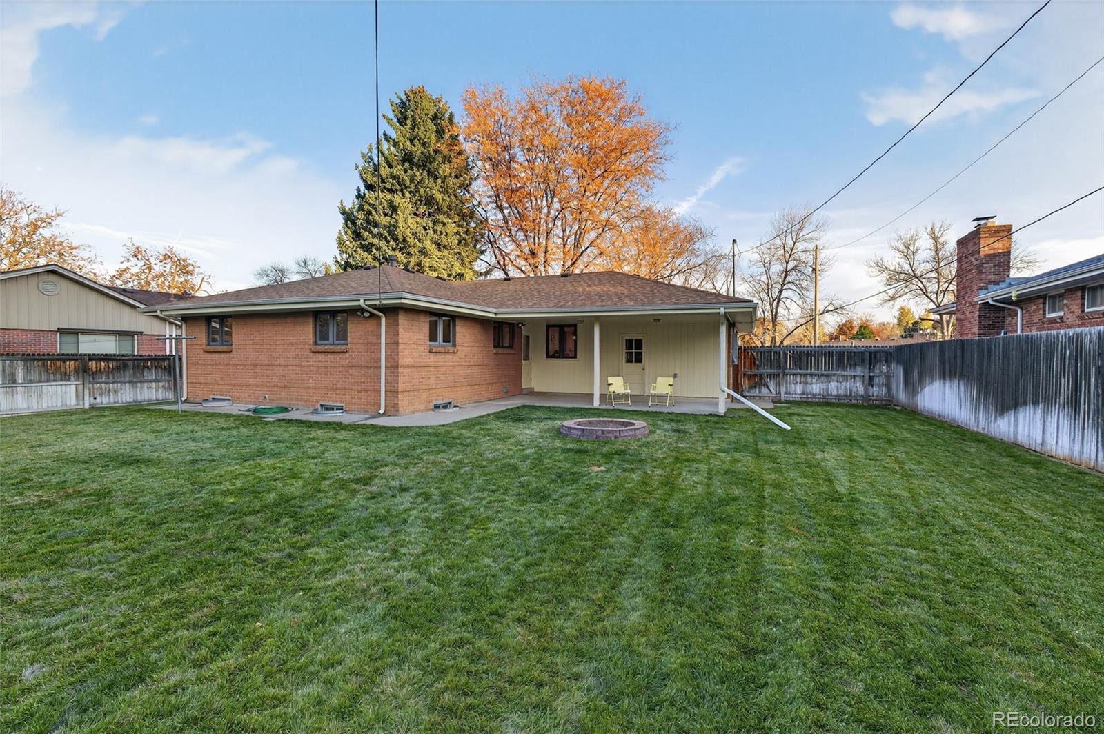 2555 Lewis Court Lakewood CO 80215