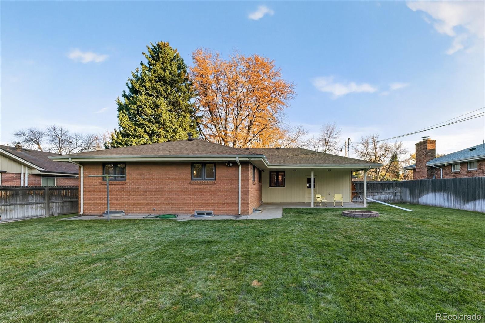 2555 Lewis Court Lakewood CO 80215