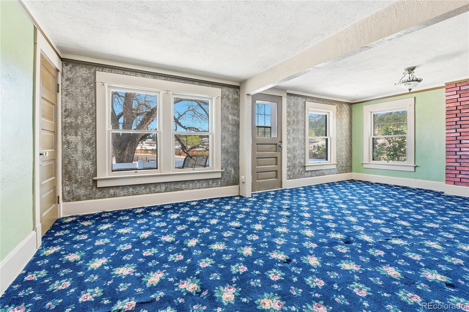 9490 Spruce Mountain Road Larkspur CO 80118