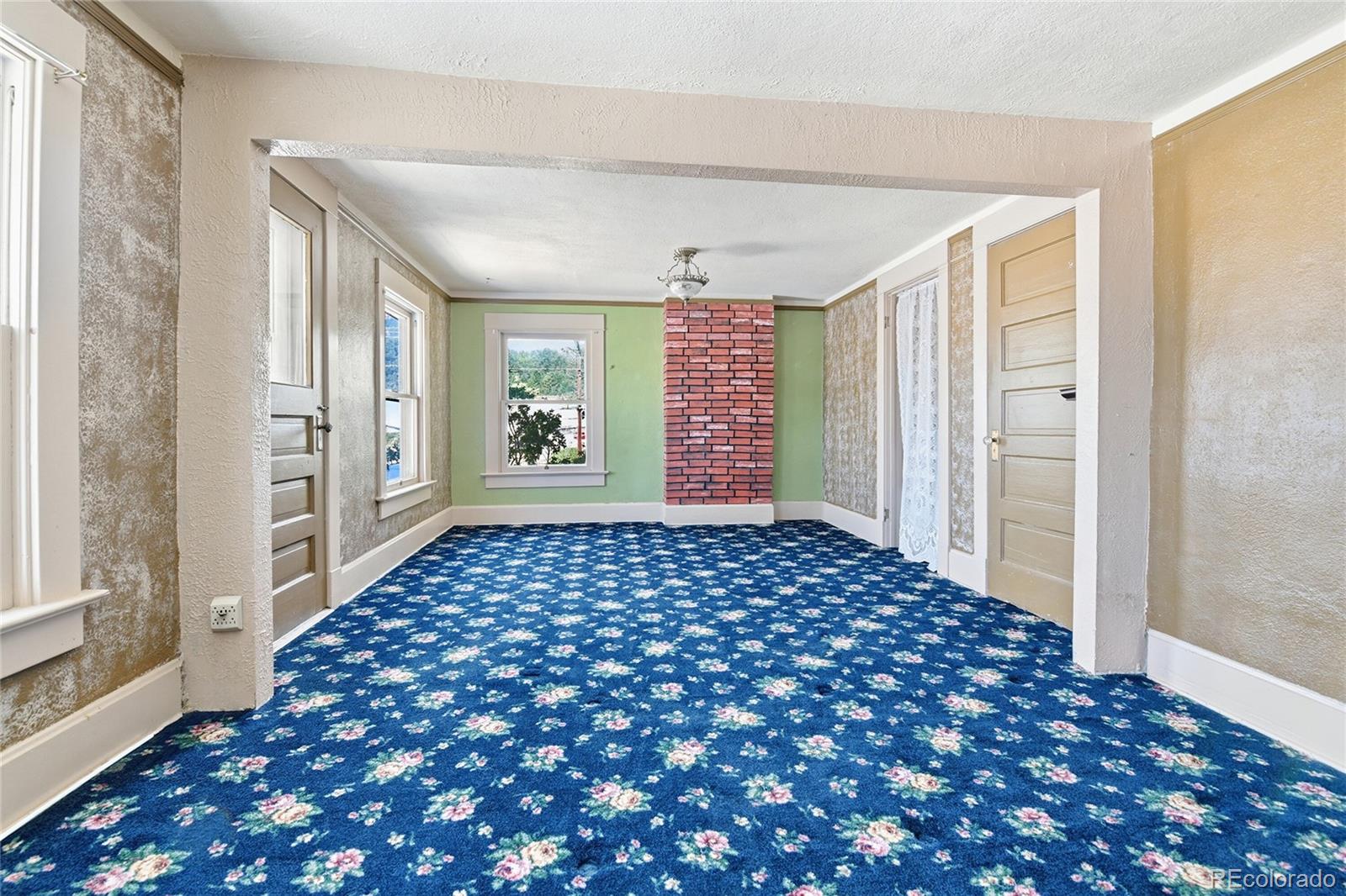 9490 Spruce Mountain Road Larkspur CO 80118