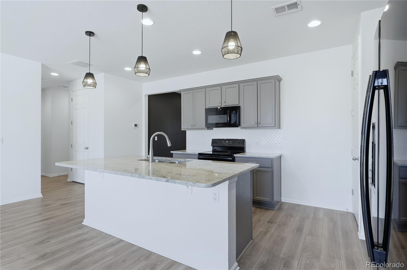 10562 Yosemite Street Commerce City CO 80640
