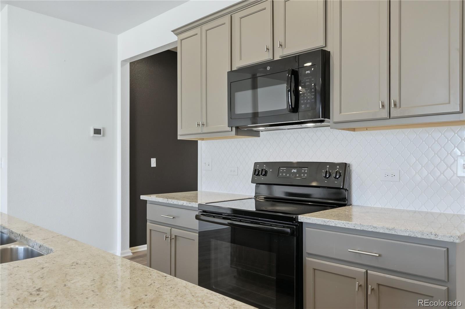 10562 Yosemite Street Commerce City CO 80640