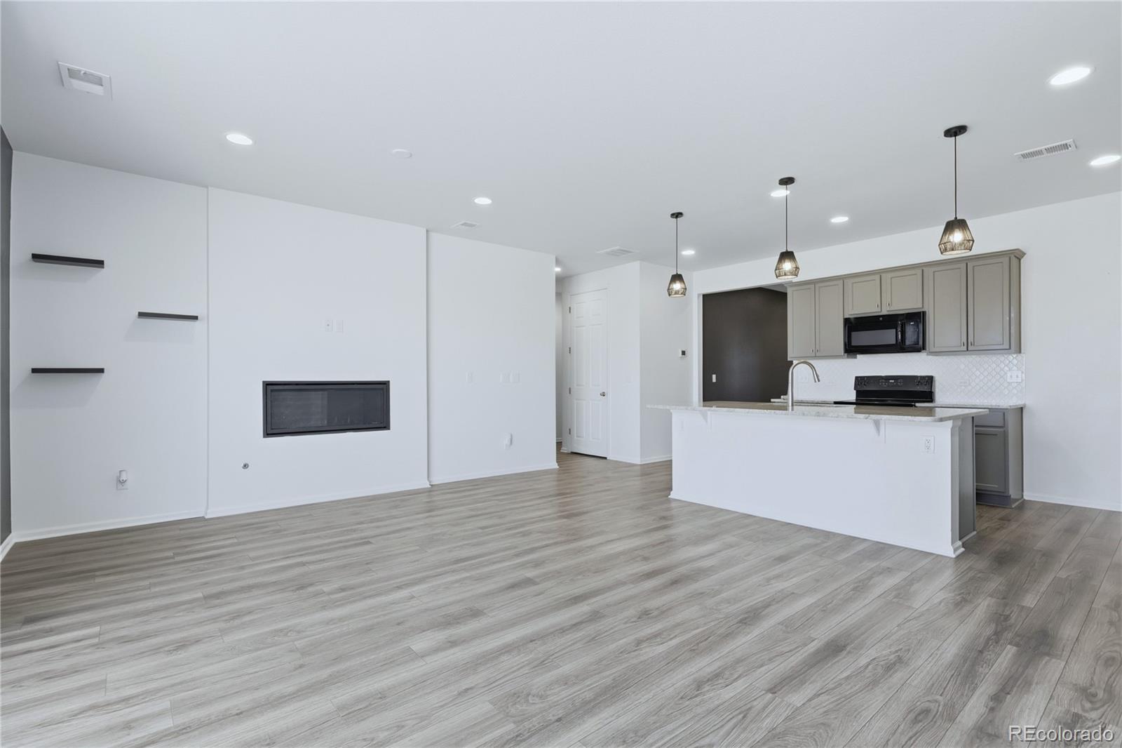 10562 Yosemite Street Commerce City CO 80640