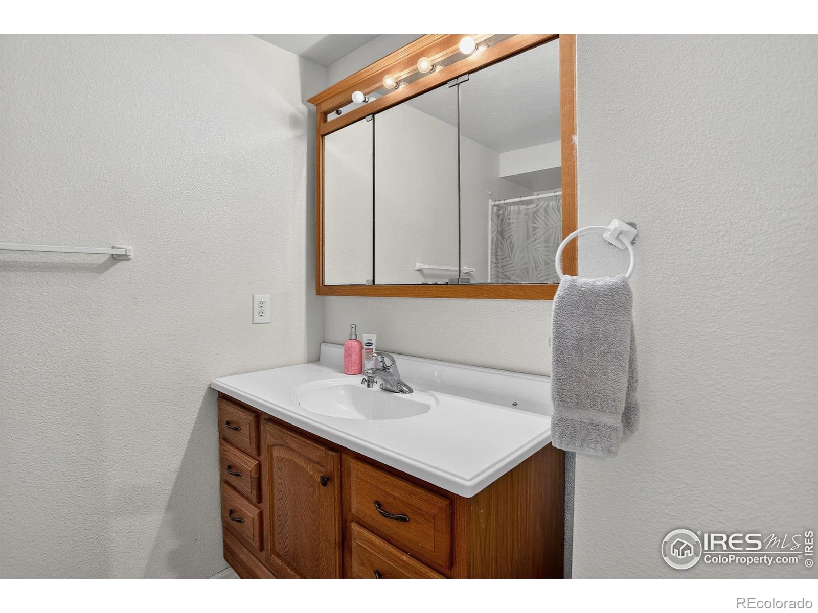 10609 Ouray Court Commerce City CO 80022