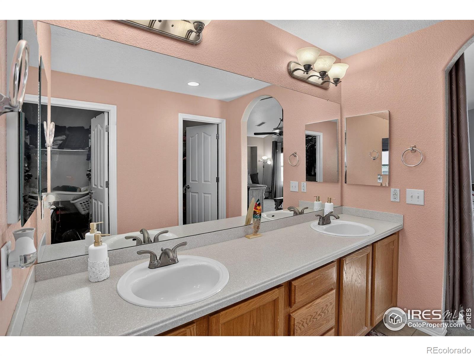 10609 Ouray Court Commerce City CO 80022