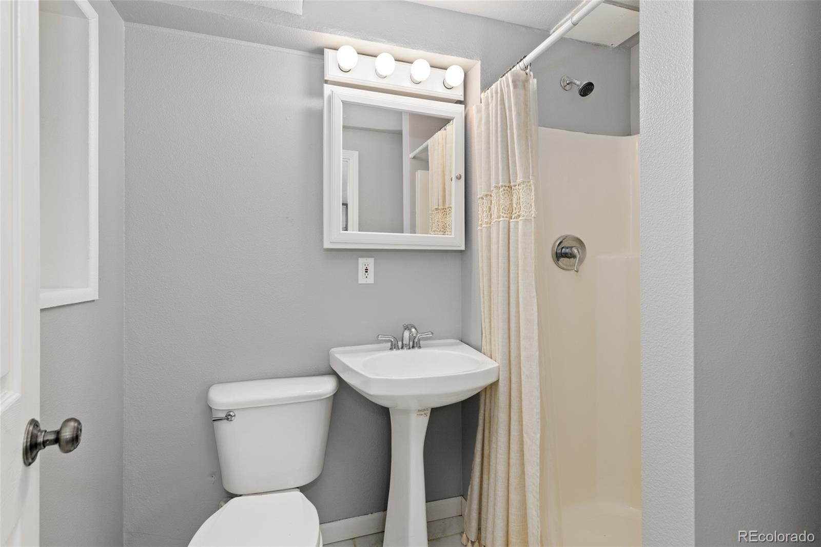 9585 W 53rd Place Arvada CO 80002