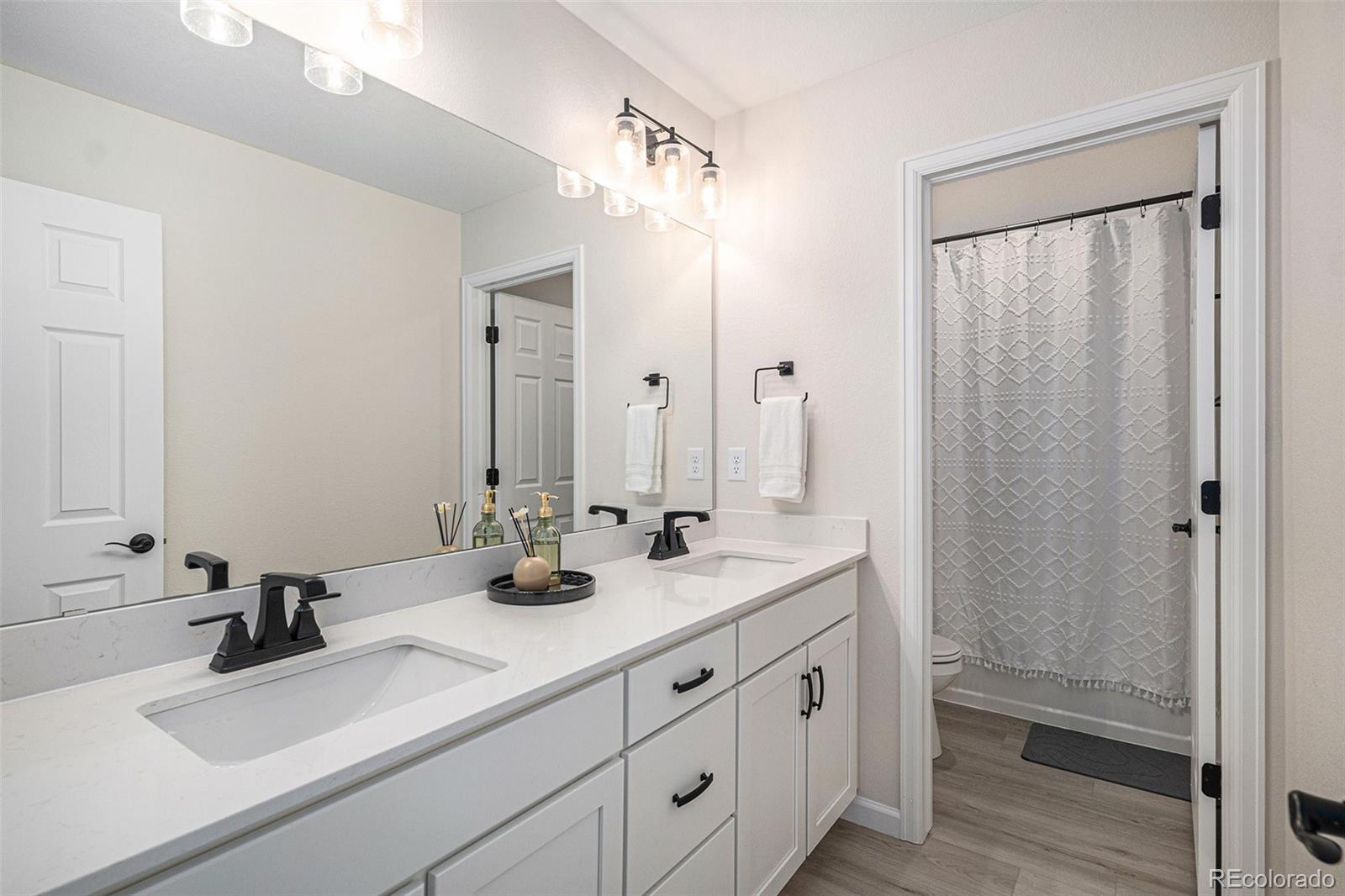 7338 S Yantley Way Aurora CO 80016