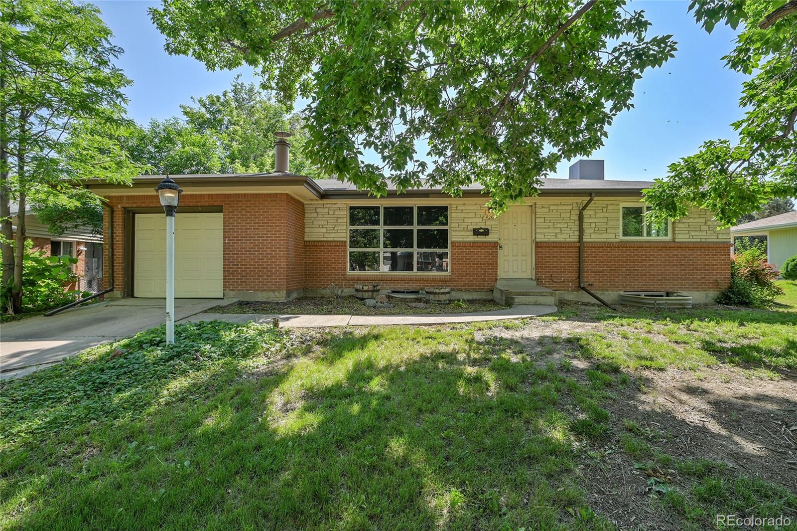 426 Kenton Street Aurora CO 80010