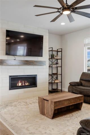 7140 S Vandriver Way Aurora CO 80016