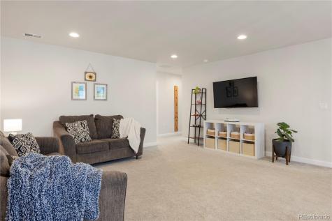 7140 S Vandriver Way Aurora CO 80016