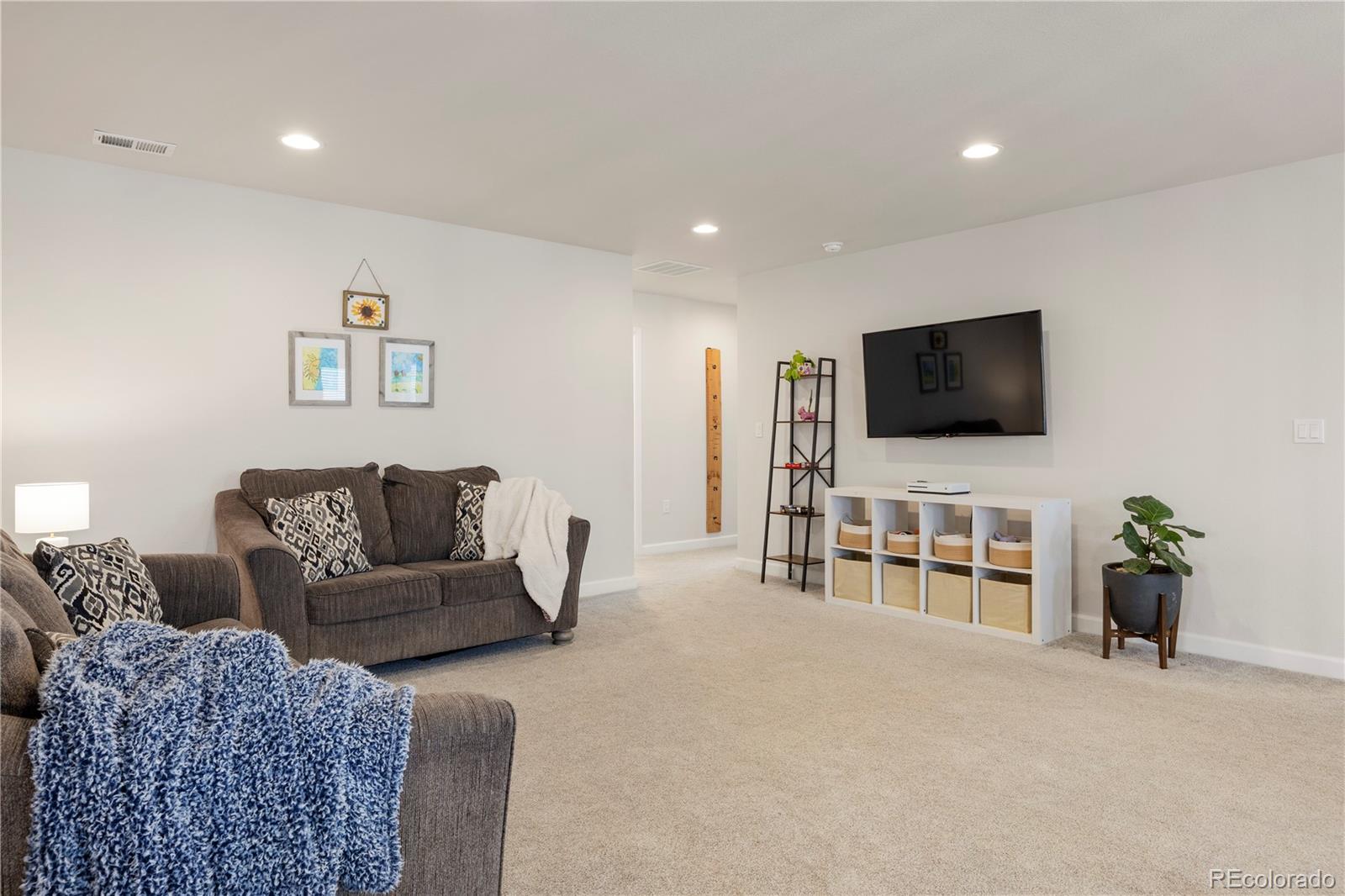 7140 S Vandriver Way Aurora CO 80016