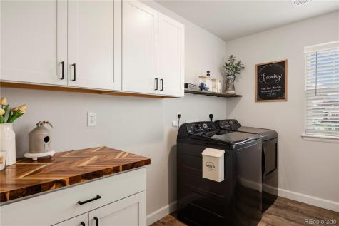 7140 S Vandriver Way Aurora CO 80016