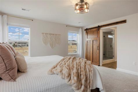 7140 S Vandriver Way Aurora CO 80016