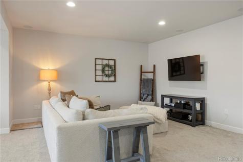 7140 S Vandriver Way Aurora CO 80016