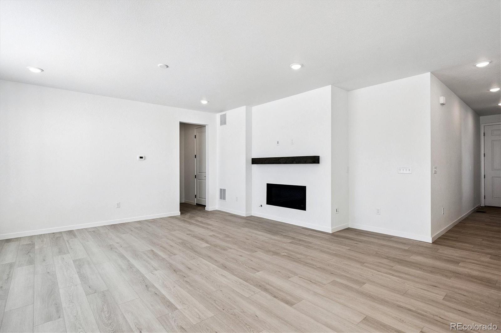 2132 S Irvington Street Aurora CO 80018