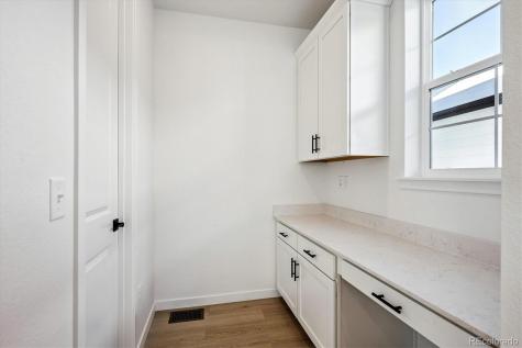 2132 S Irvington Street Aurora CO 80018