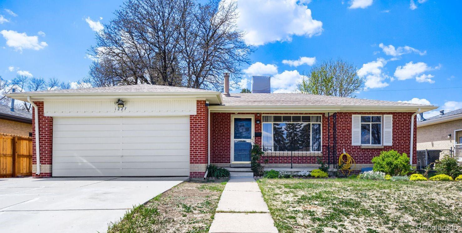 1227 S Harlan Street Lakewood CO 80232