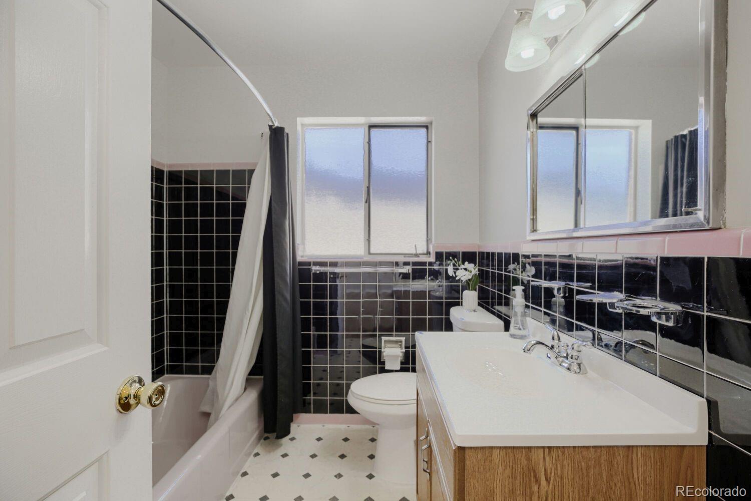 1227 S Harlan Street Lakewood CO 80232