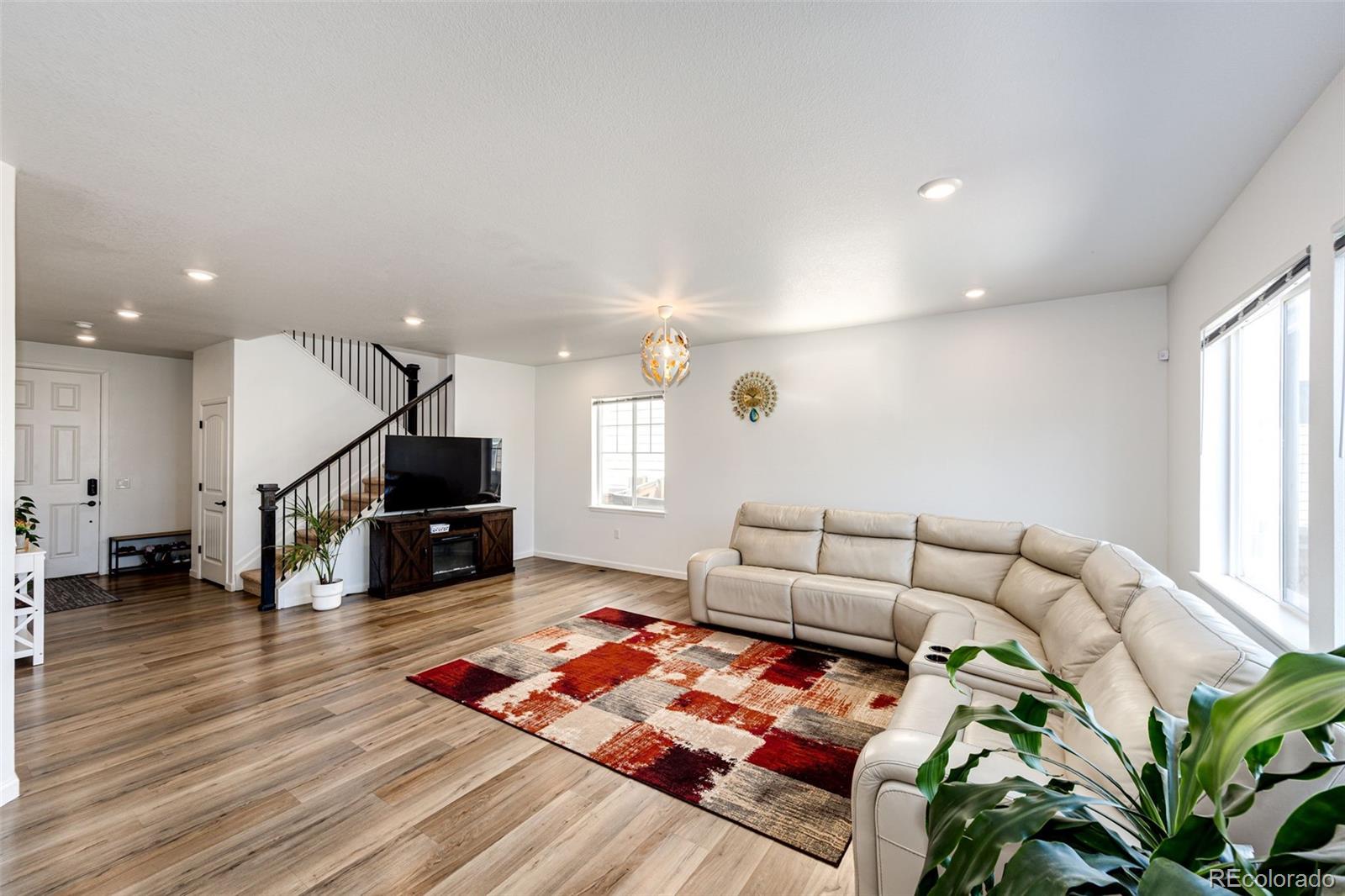 10964 Hayloft Street Parker CO 80134