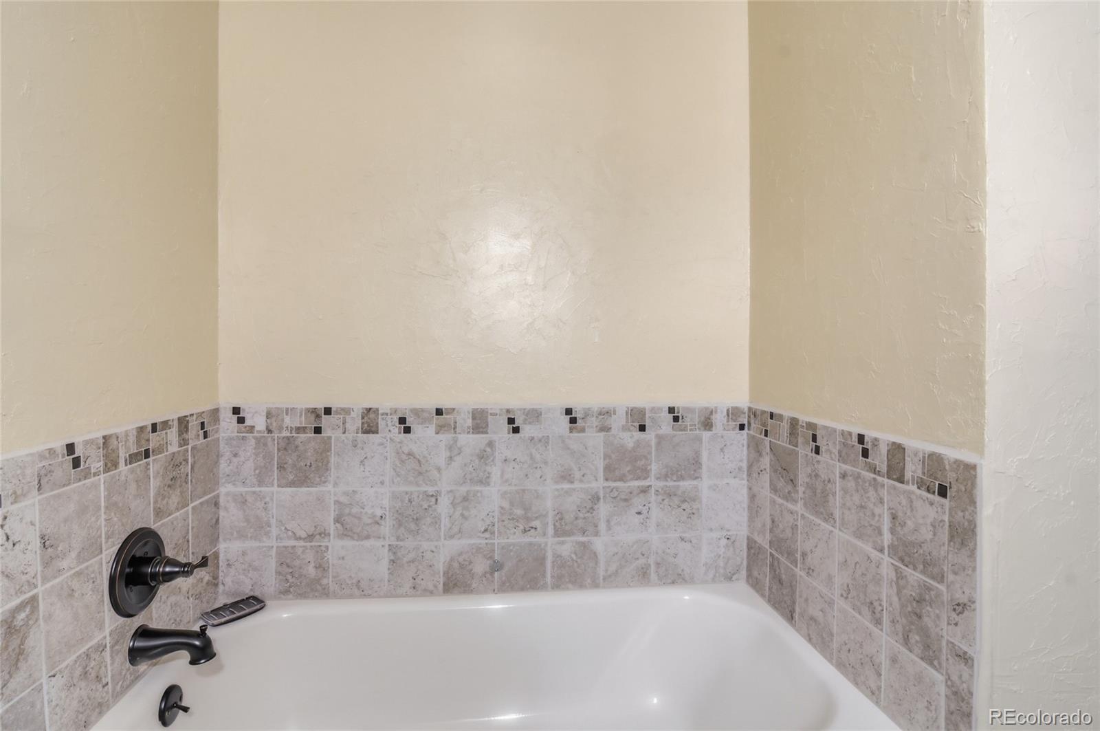 6043 S Glencoe Way Centennial CO 80121