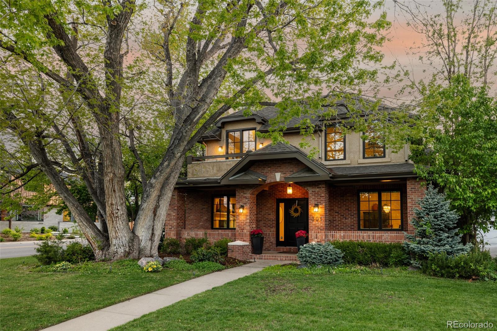 Denver CO, 301 Fairfax Street